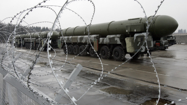 Putin a fost aproape să folosească bomba nucleară lângă România. Dezvăluirea, într-o carte despre cariera unui premier britanic