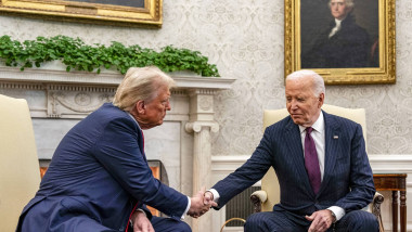 Donald Trump a fost primit de Joe Biden la Casa Albă