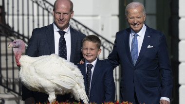 Biden gratiere curcani