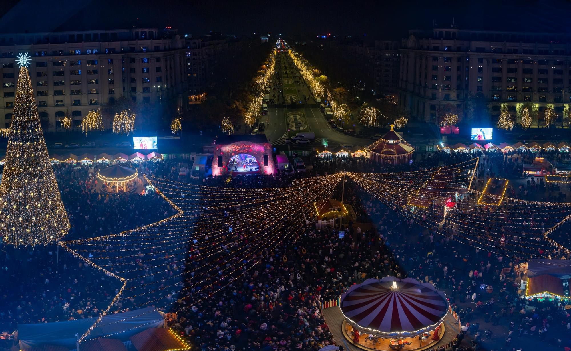 Târgul de Crăciun din Piața Constituției se deschide vineri, 29 noiembrie. Când se aprind luminițele de sărbători în București