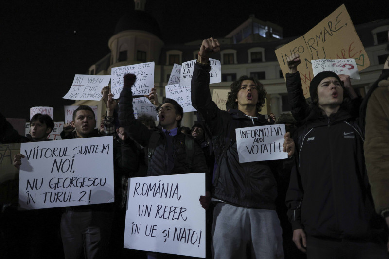 INSTANT_PROTEST_ANTI_GEORGESCU_2605_INQUAM_Photos_Octav_Ganea