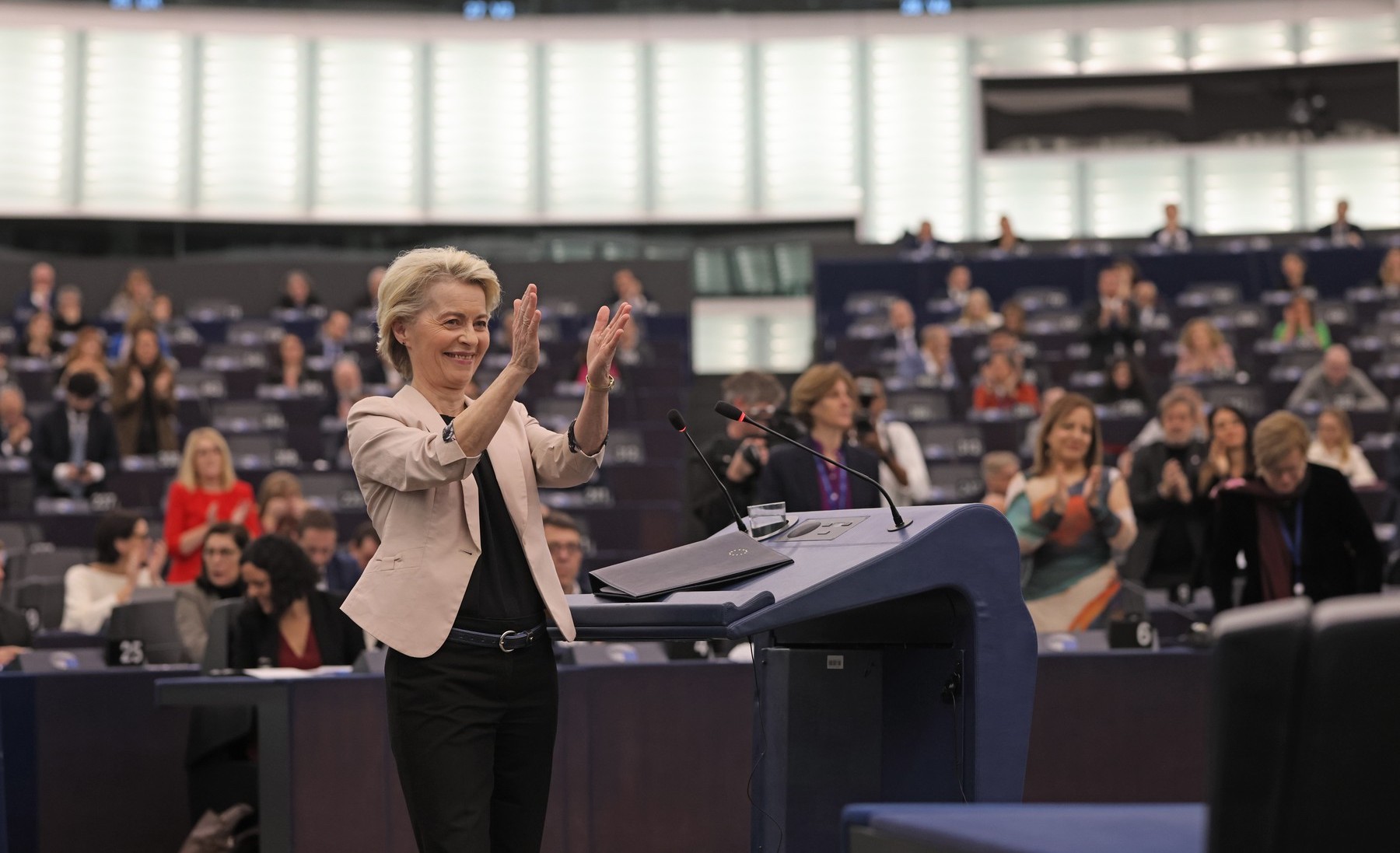 Parlamentul European a votat noua componență a Comisiei Europene. Von der Leyen: „Generaţia noastră trebuie să lupte pentru libertate”