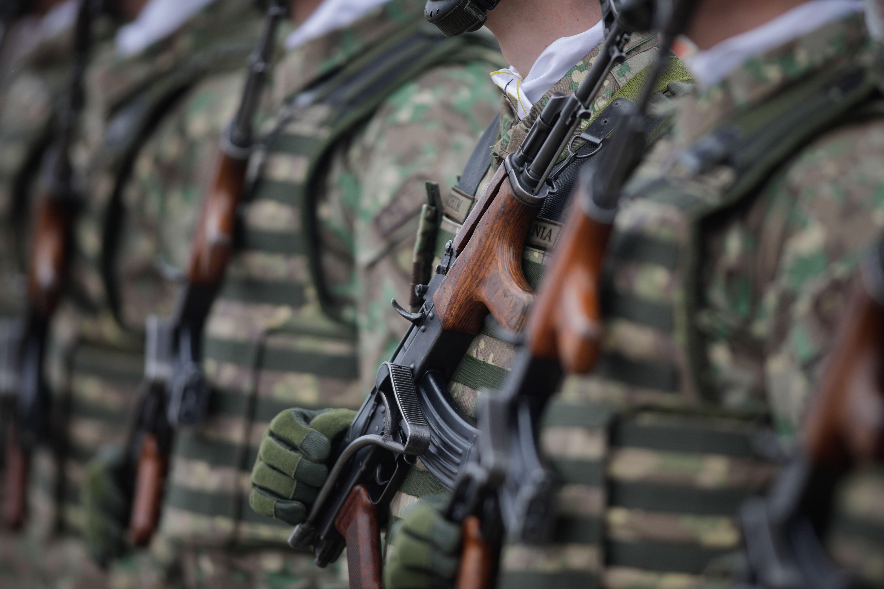 Guvernul a adoptat ordonanța pentru dezvoltarea industriei de apărare. România are acces la investiții de peste 16,6 miliarde de euro