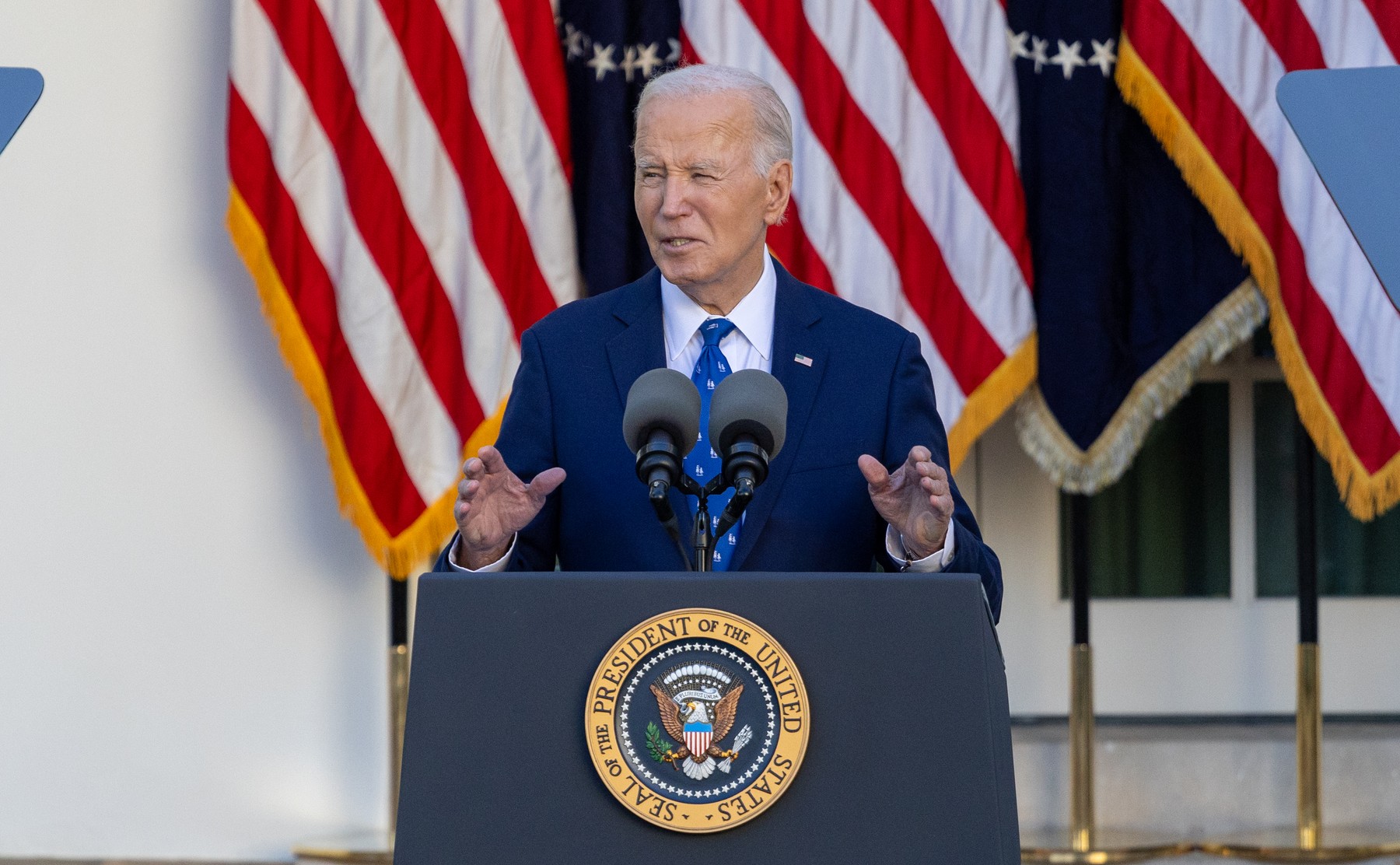 Este puțin probabil ca Biden să poată acorda Ucrainei tot ajutorul planificat, de miliarde de dolari, crede The Wall Street Journal