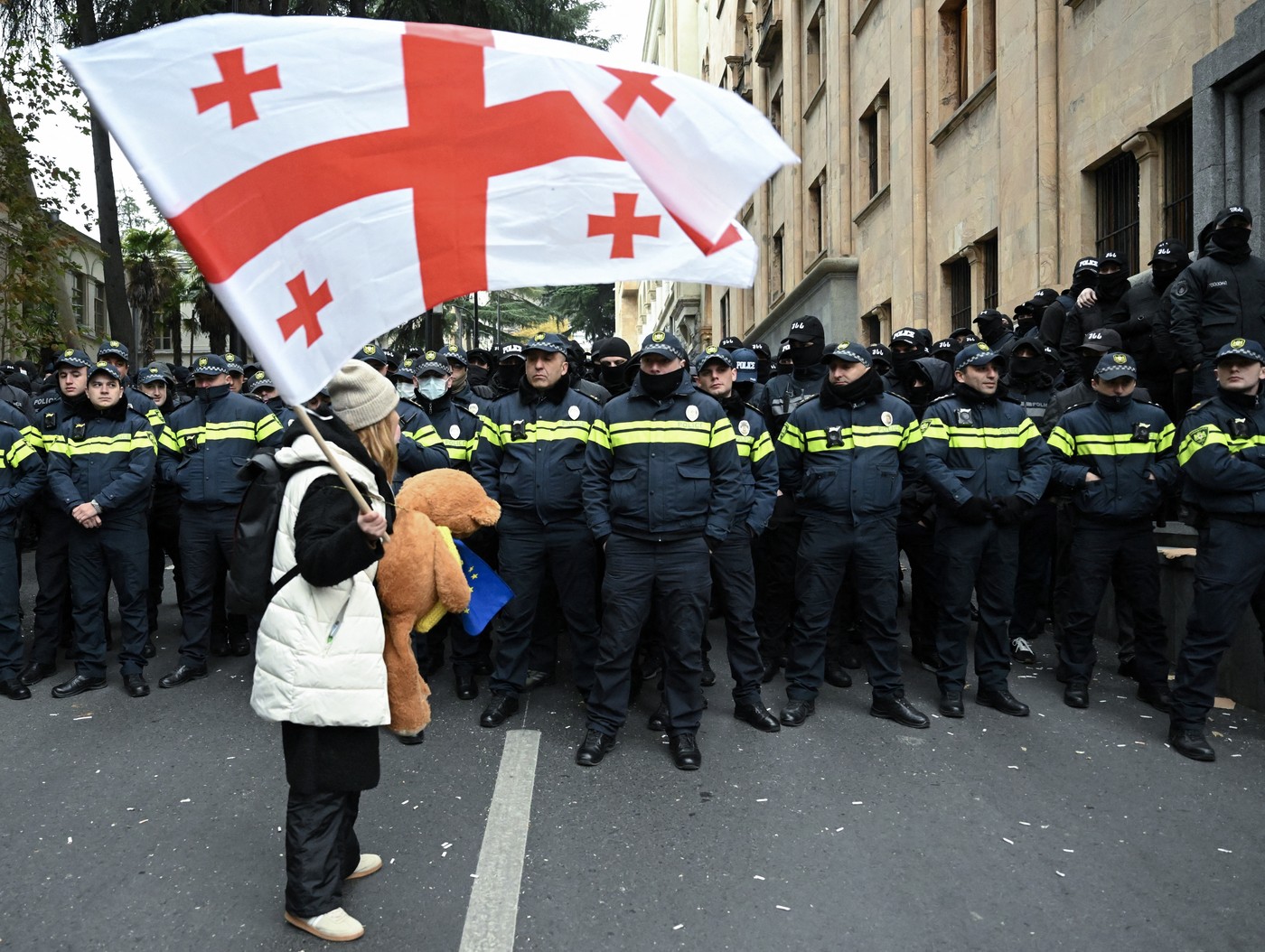 Parlamentul European cere reorganizarea alegerilor parlamentare în Georgia. Partidul de la putere, acuzat de derivă autoritară prorusă