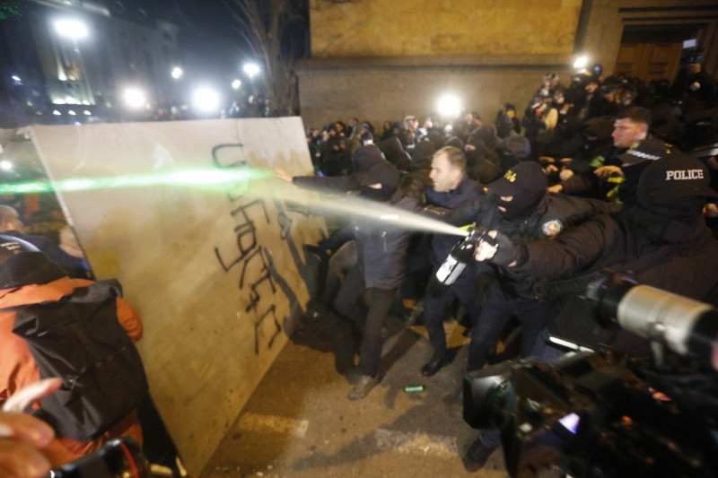 Protests erupt in Tbilisi over Georgia delaying EU talks until 2028