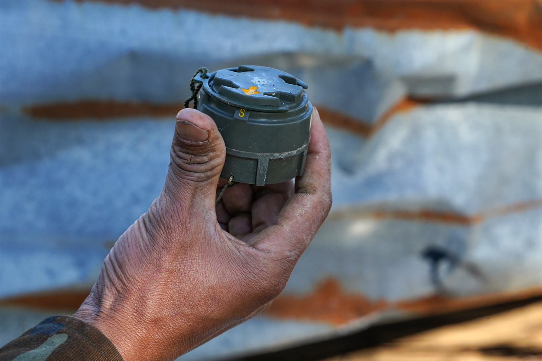 Finlanda ia în considerare reintroducerea stocurilor de mine antipersonal,  în ciuda faptului că e parte a convenției care le interzice
