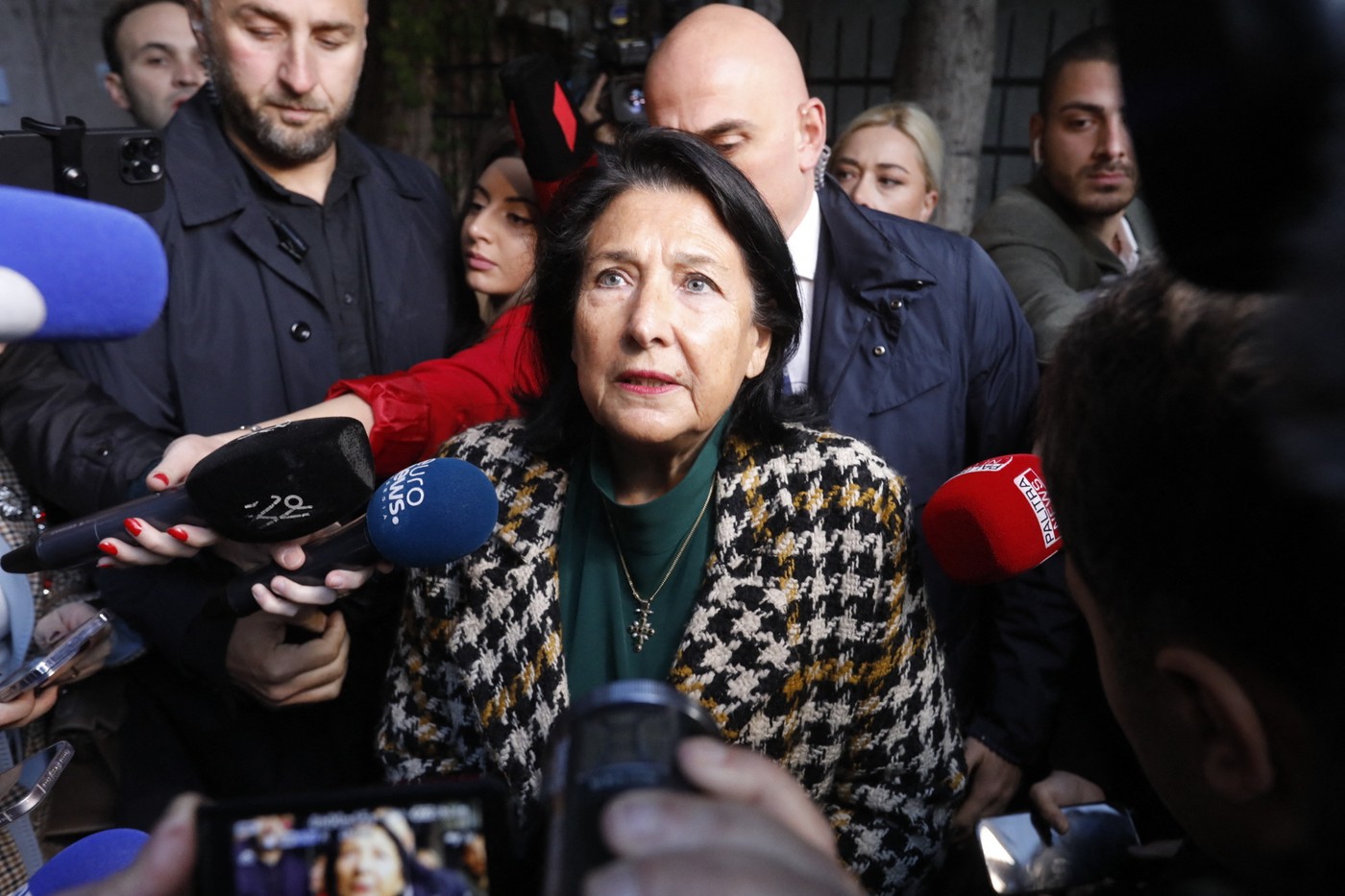 Rusia duce un „război electoral” în Georgia şi în România, avertizează preşedinta pro-UE Salome Zurabișvili