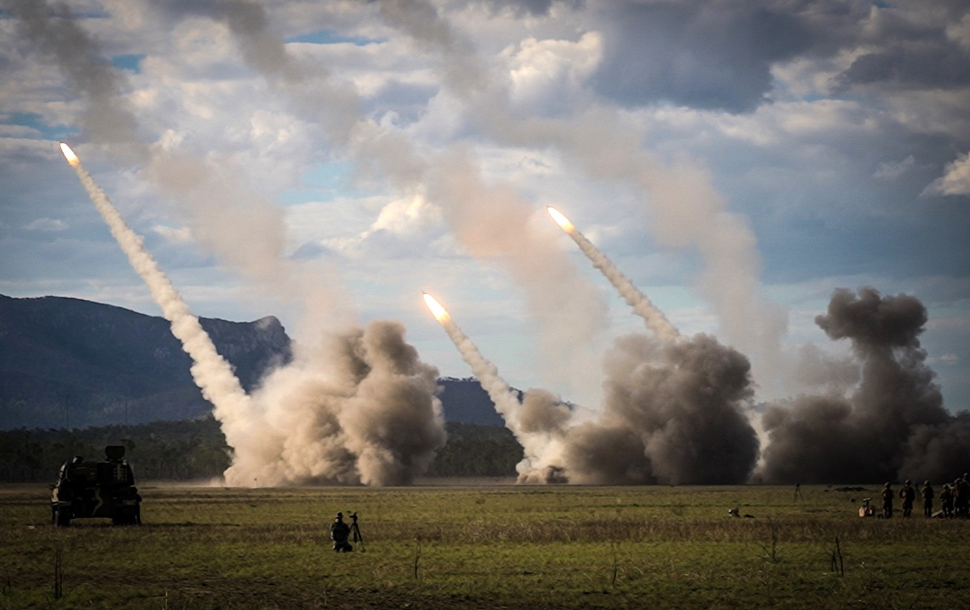 SUA trimit Ucrainei echipament de protecție nucleară și rachete HIMARS, dar nu menționează nimic despre minele antipersonal