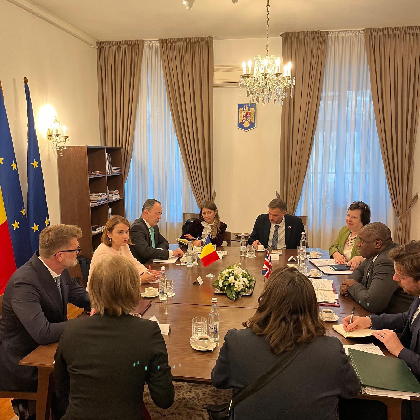 Republica Moldova a semnat un acord de parteneriat pentru securitate și apărare cu Marea Britanie