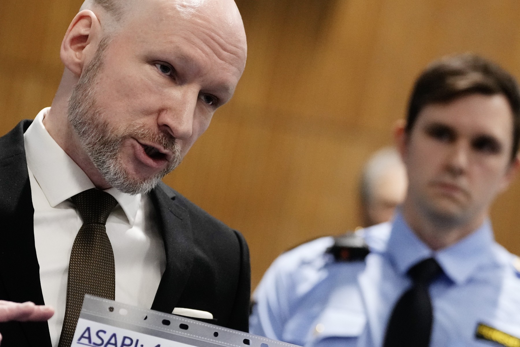 Ucigașul în masă Anders Breivik vrea eliberare condiționată. Procurorii se opun: „Nimeni în Norvegia nu a comis acte atât de grave”