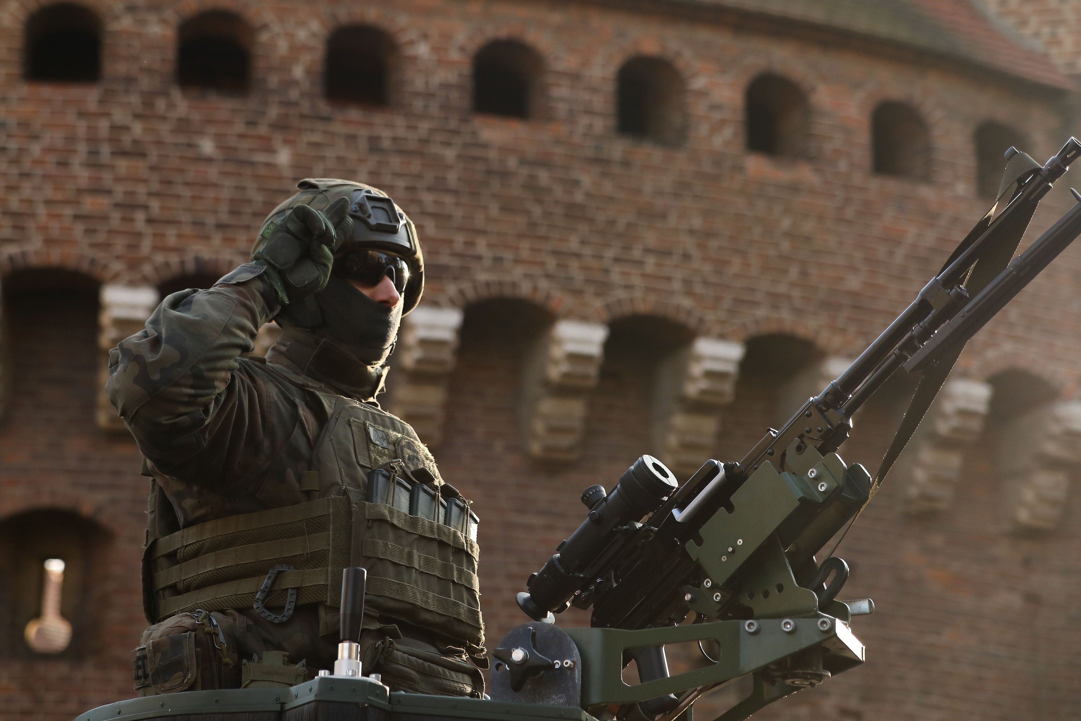 „Vacanța în Armată”. Cum a reușit Polonia să convingă mii de tineri să devină rezerviști militari