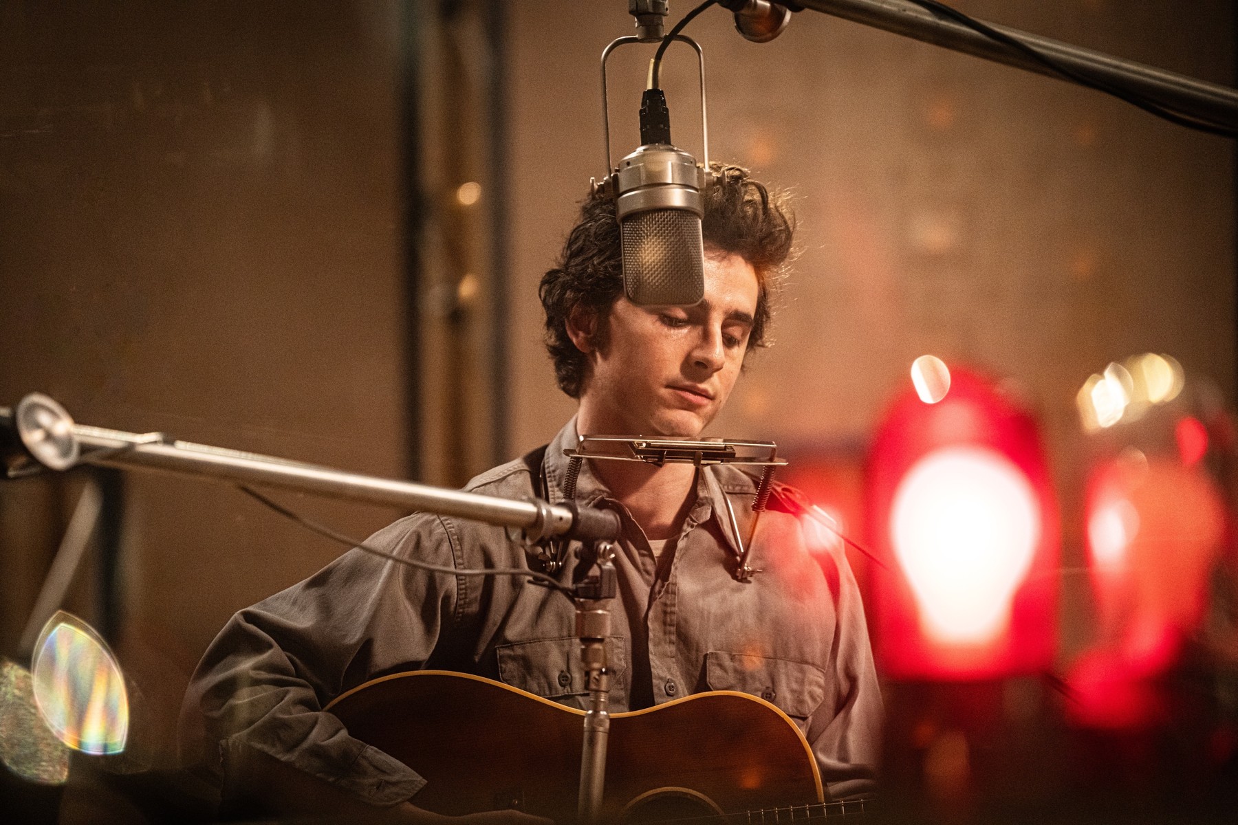 Timothée Chalamet oferă „performanța anului” în filmul biografic despre Bob Dylan, spun criticii. Se pronunță deja cuvântul ”Oscar”