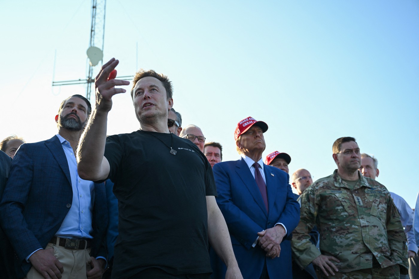 Merkel se declară „profund îngrijorată” de implicarea miliardarului Elon Musk în administrația lui Trump. Care este motivul