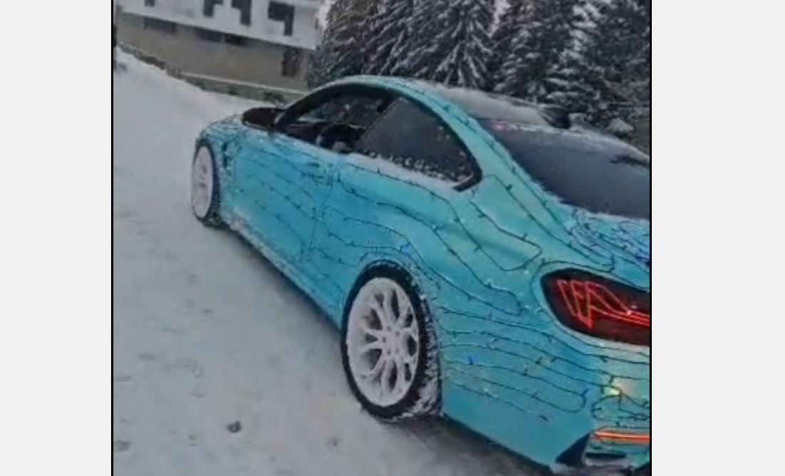Ce sancțiune a primit un şofer din Vâlcea după ce şi-a împodobit BMW-ul cu luminițe