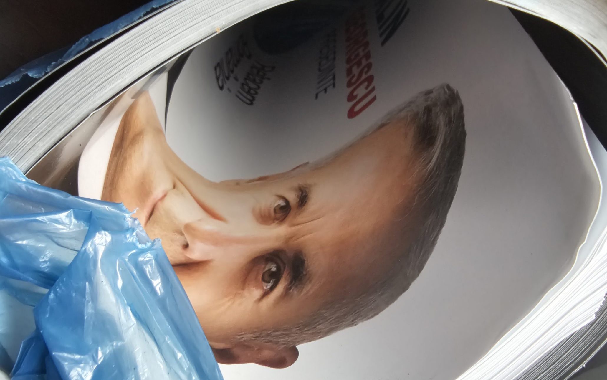 „Campania cu zero lei” a lui Călin Georgescu: Noi dovezi care arată amploarea comenzilor de materiale de propagandă