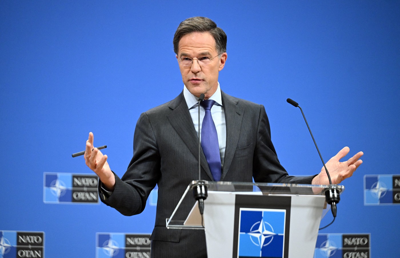 Mark Rutte speră ca ţările NATO să convină o ţintă generală de 5% din PIB pentru apărare, la summitul de la Haga
