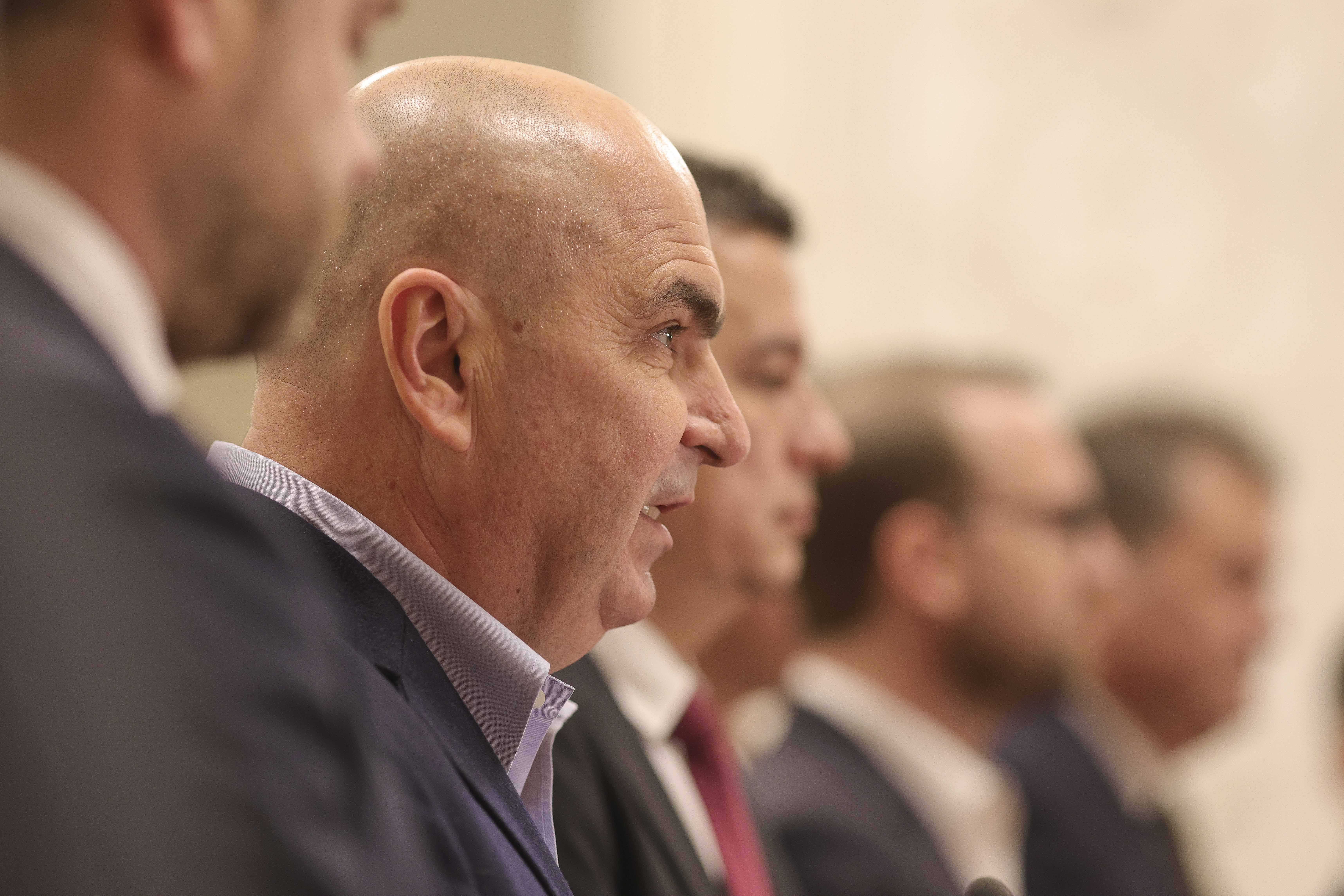 Coaliția reia discuțiile privind tăierile din administrația locală. Decizia, amânată din cauza neînțelegerilor dintre partide