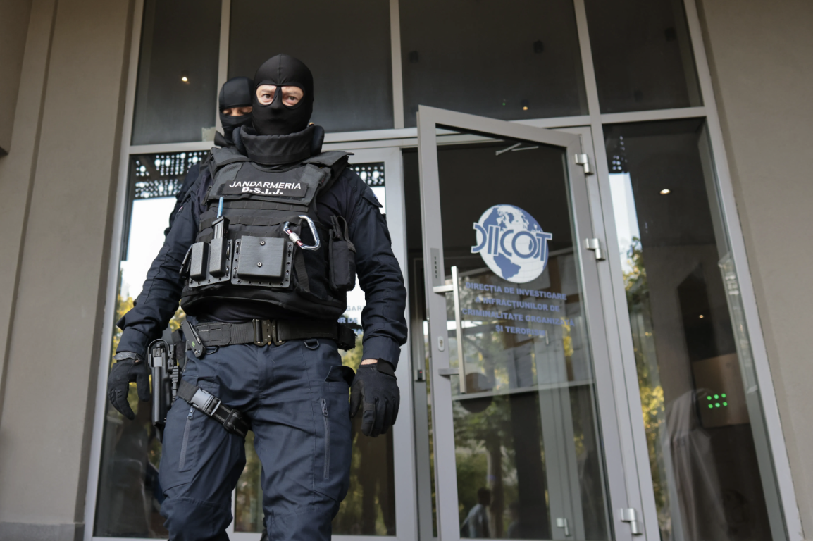 DIICOT: Un turc a introdus în Portul Constanța peste 200 de kilograme de heroină din Iran. Drogurile, declarate oficial drept mirodenii