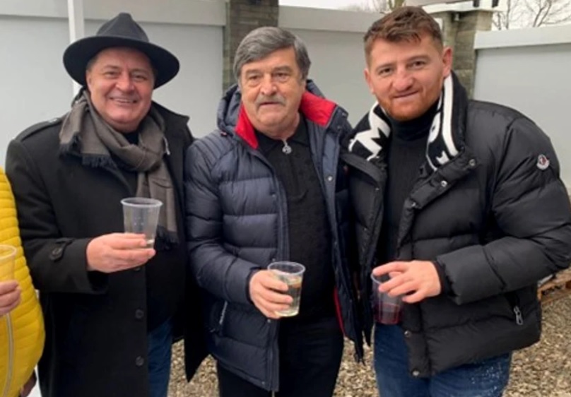 Toni Greblă apare în fotografii cu oameni din anturajul lui Călin Georgescu, la vila din Izvorani. Reacția șefului AEP