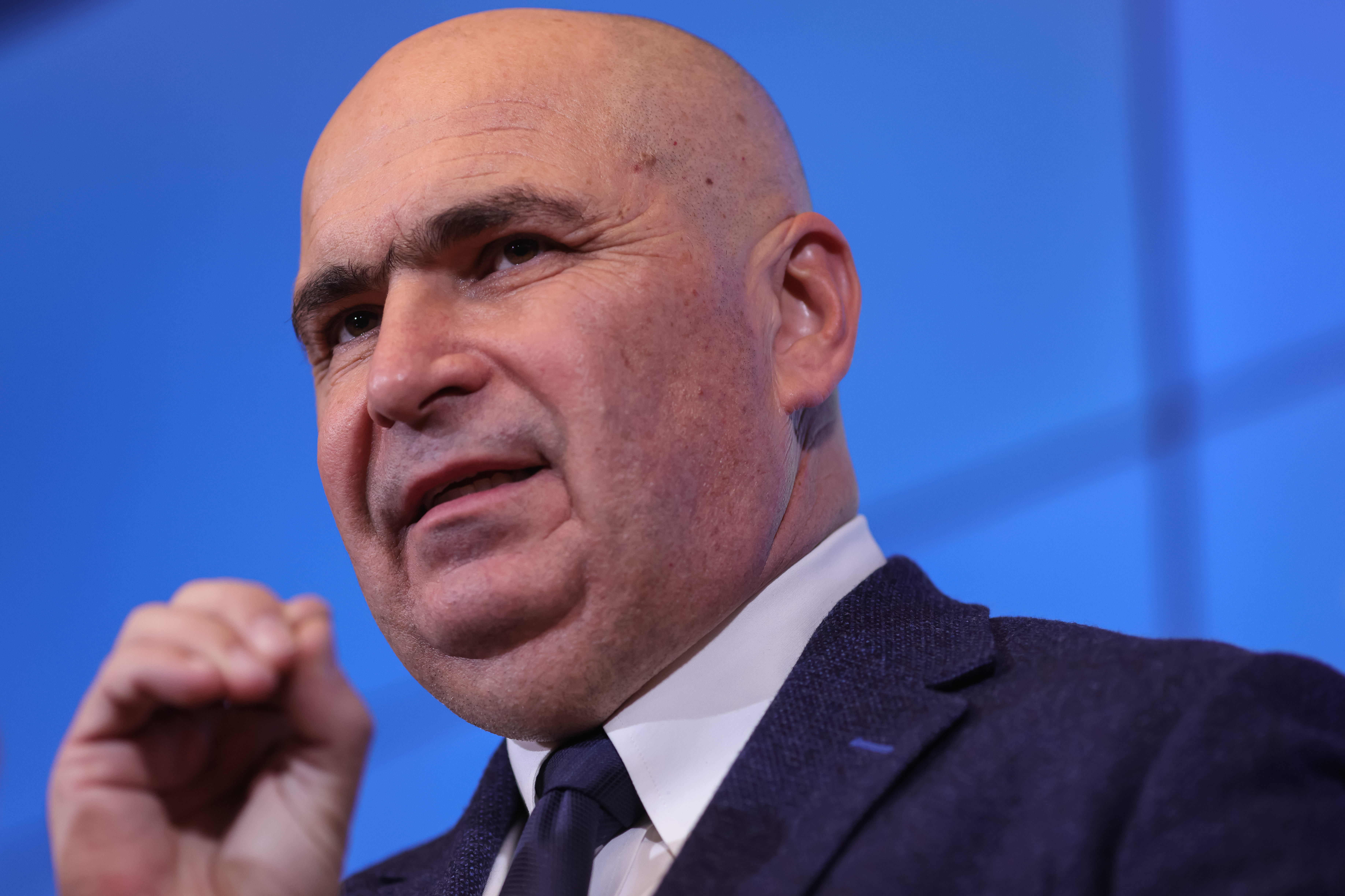 Bolojan, despre fricile privind agenda de tip LGBT: „Nu e a țării noastre”. Ce spune liderul PNL despre stagiul militar obligatoriu