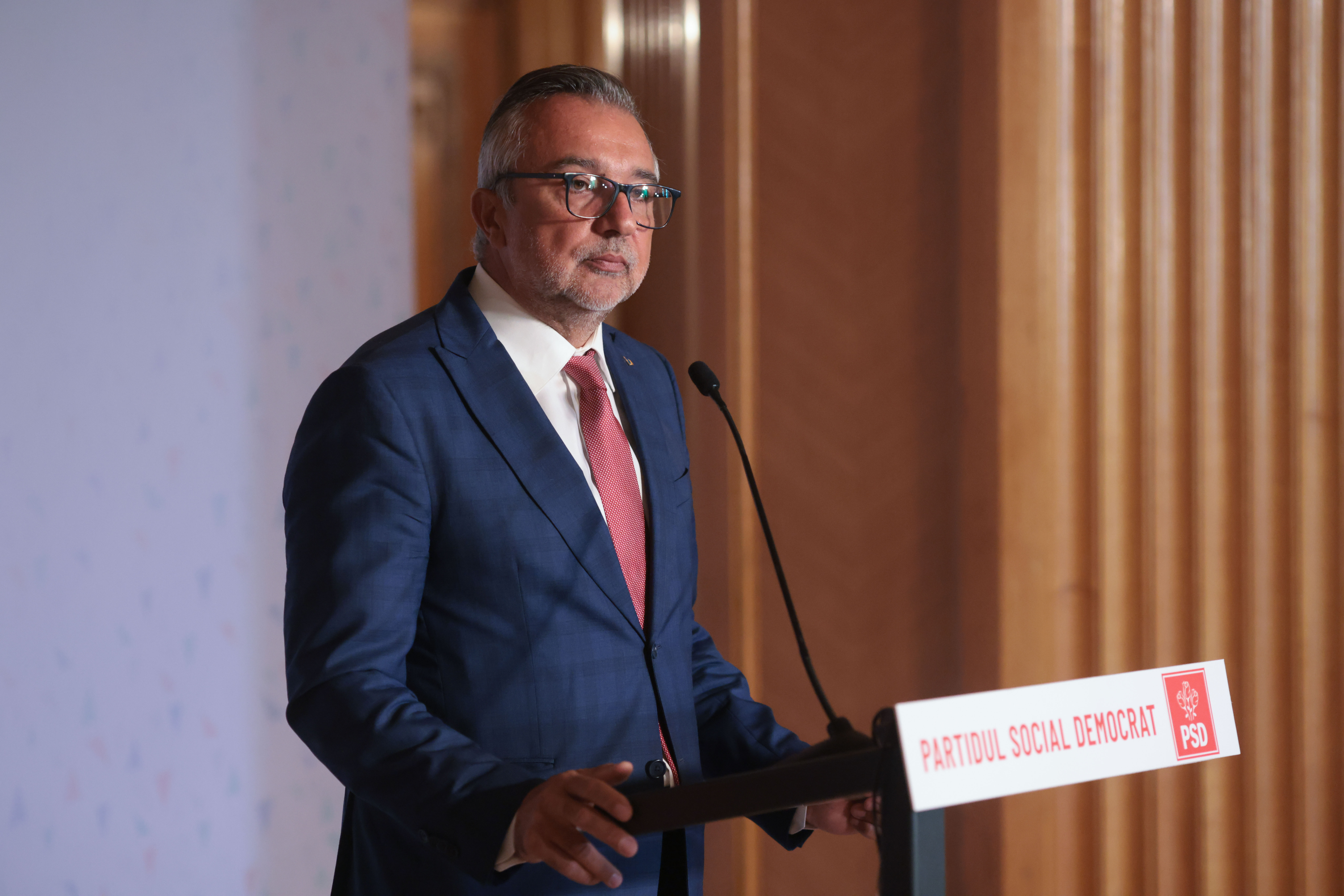 Lucian Romașcanu: Nu vom fi în favoarea plecării lui Ciolacu din poziția de președinte PSD