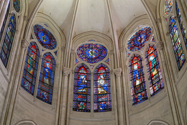 FRANCE PARIS NOTRE DAME CATHEDRAL INTERIOR VIEW