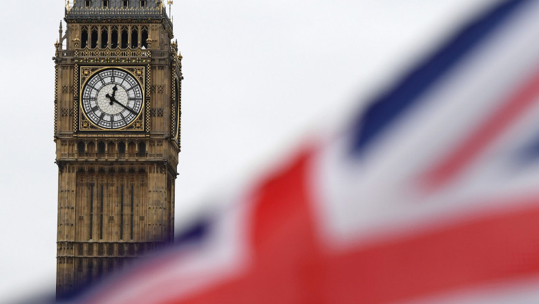 steagul marii btitanii si big ben din anglia