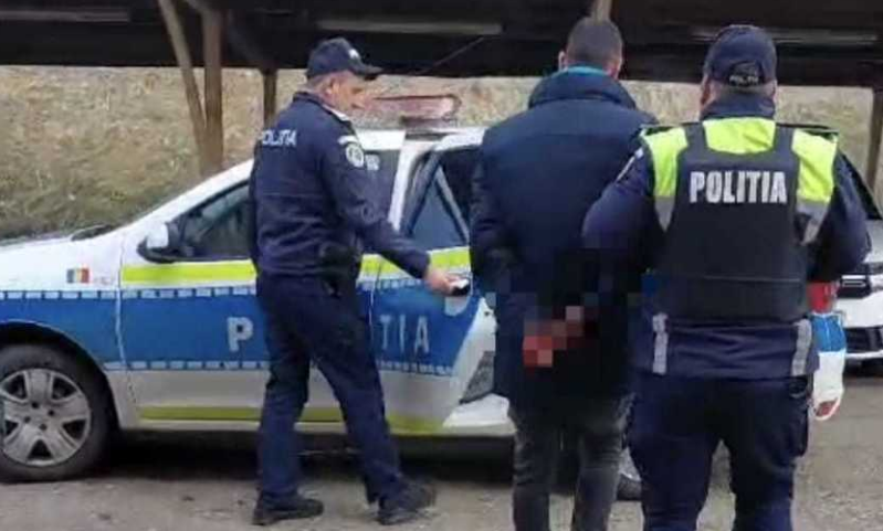 Un bărbat a jefuit o benzinărie din Calafat, ameninţând-o pe vânzătoare cu un cuţit