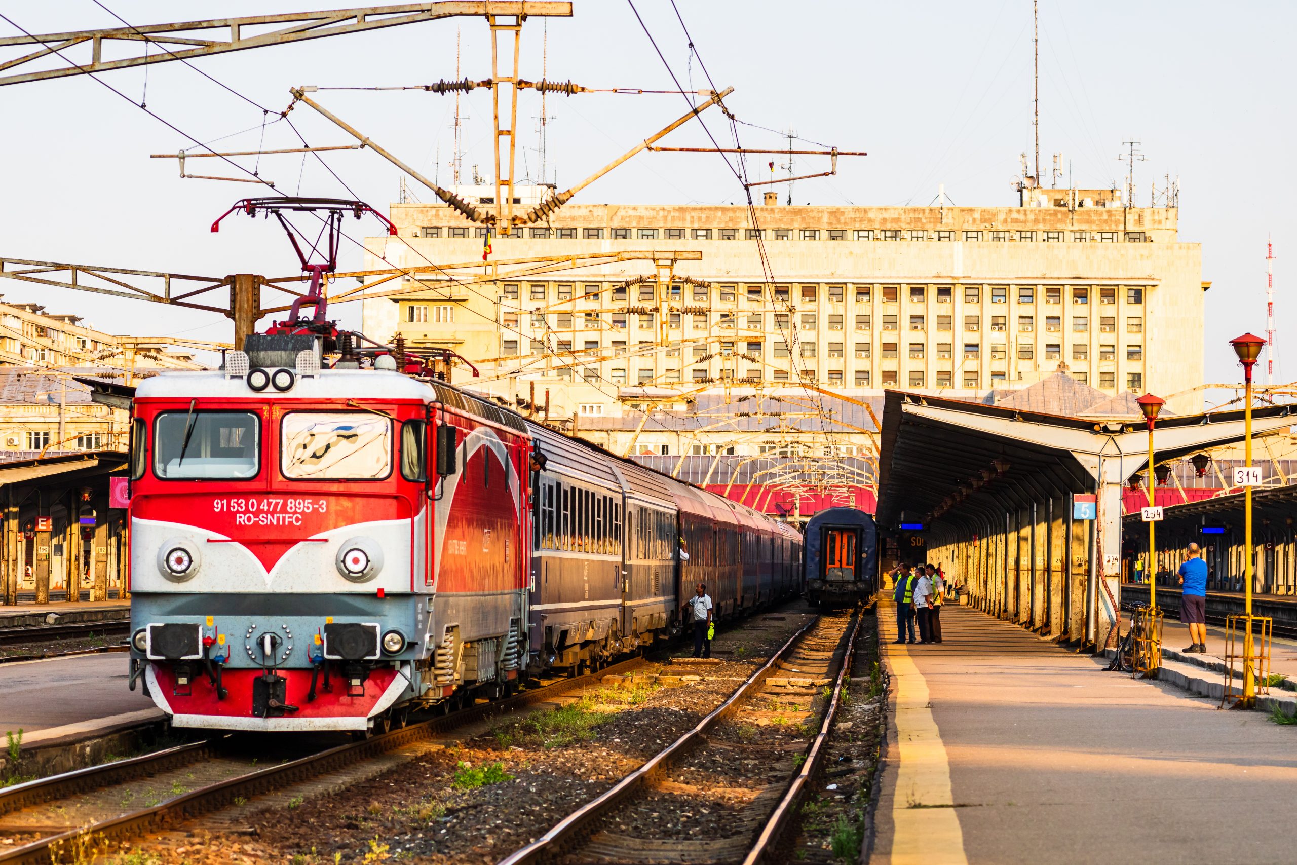 CFR Călători lansează „Trenurile Soarelui”, de la mijlocul lunii iunie. Ce legături au la dispoziție turiștii în programul estival