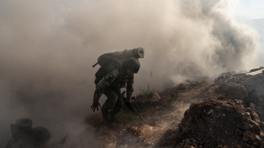 soldat pe front în ucraina