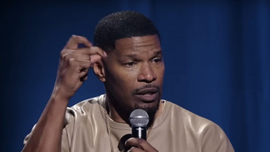 Jamie Foxx reveals he had a brain bleed and stroke which left him with no memory for 20 days, in his new Netflix special