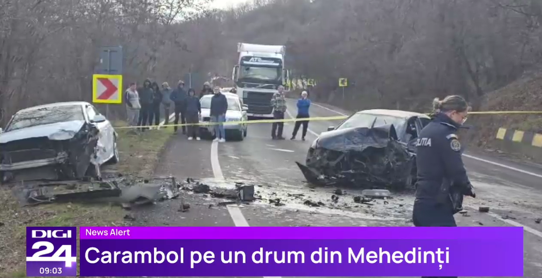 Carambol cu trei mașini în Mehedinți. Mai multe victime au fost duse la spital