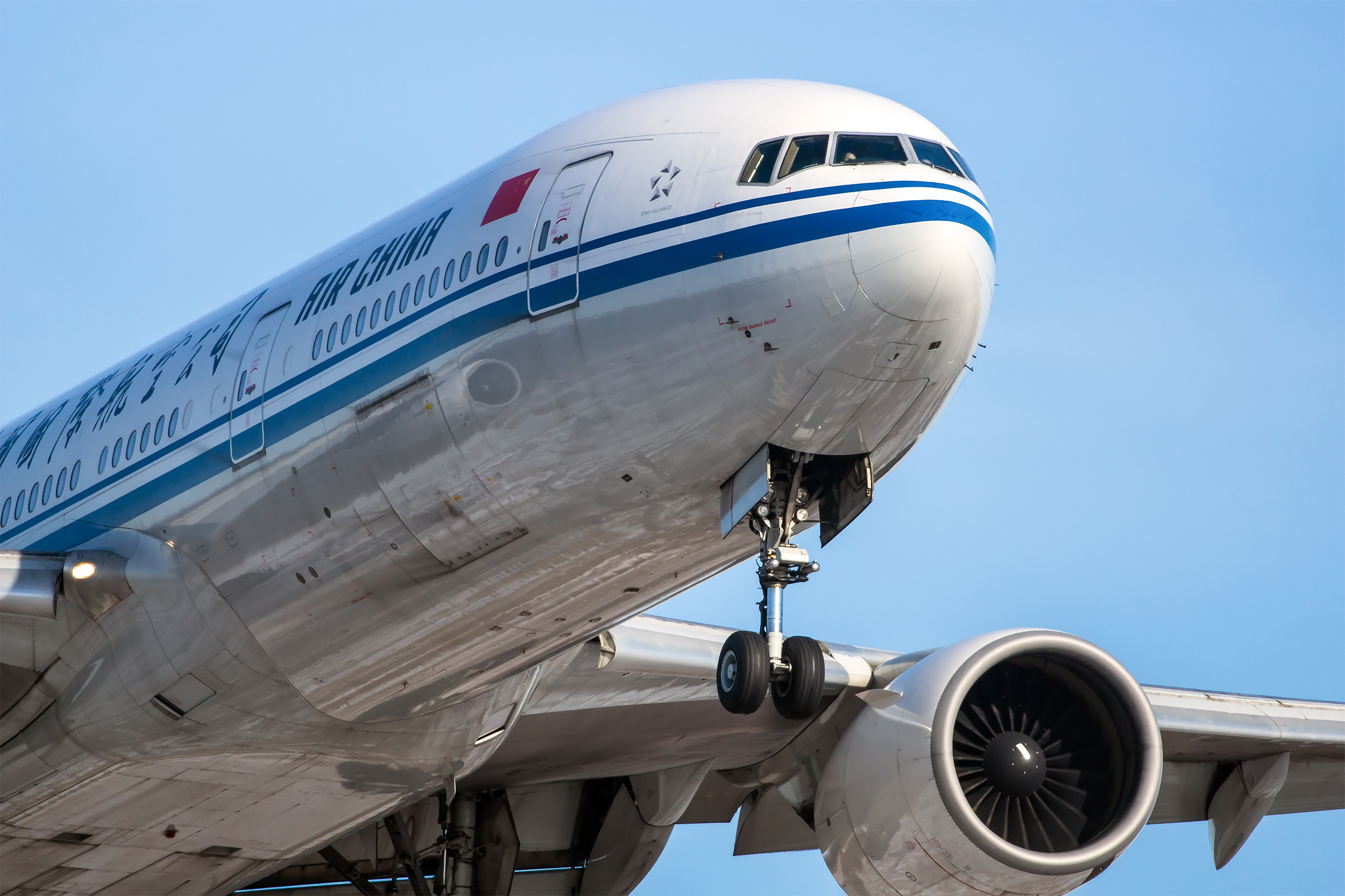 Cum câștigă China în fața Europei în războiul comercial aviatic. Rolul indirect jucat de Rusia