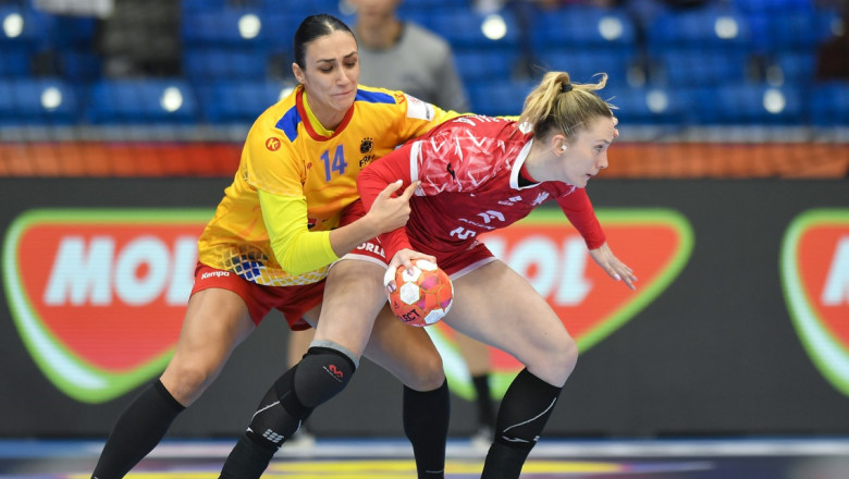 faza de joc din meciul romania polonia la CE de handbal feminin 2024