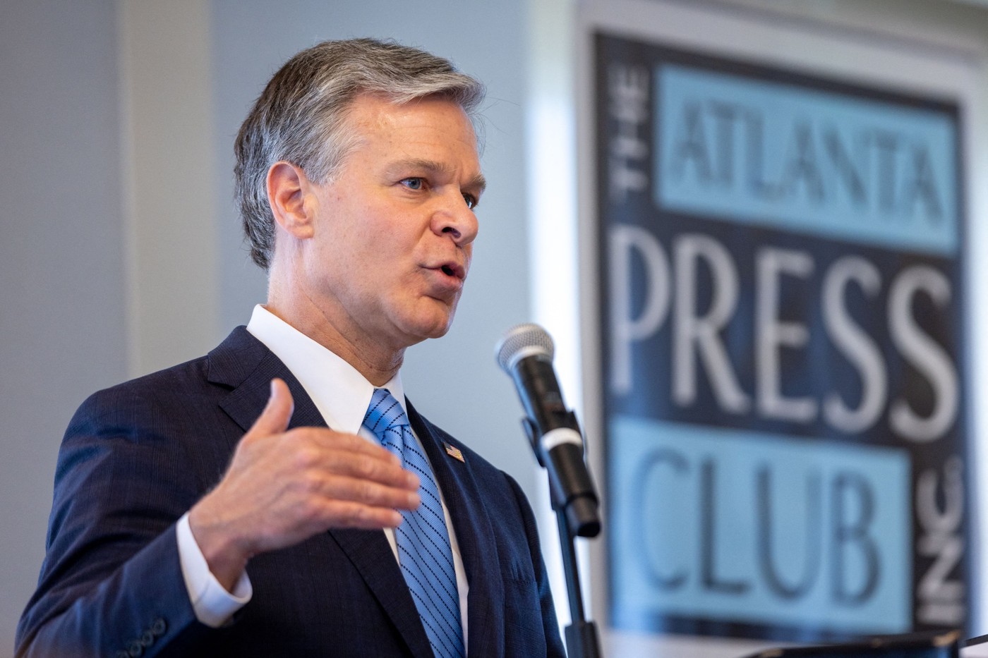 Directorul FBI, Christopher Wray, anunță că va demisiona