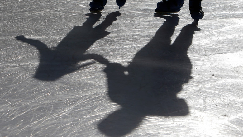 ROMANIA BUCHAREST CHILDREN SKATING