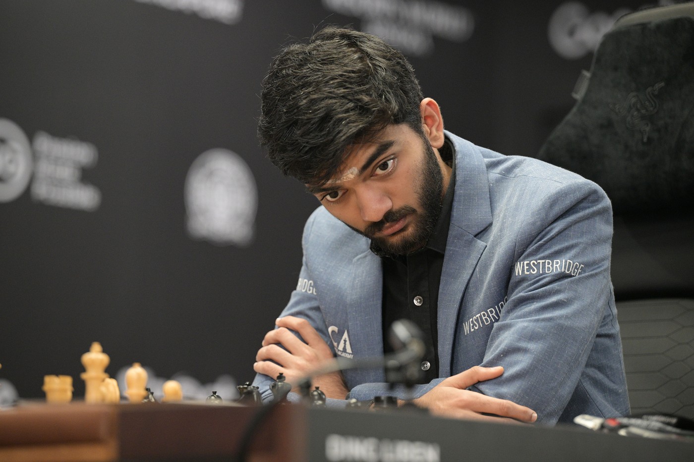 Indianul Gukesh a doborât recordul lui Kasparov. Campion mondial la șah la vârsta de 18 ani