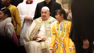 Papa Francisc la slujba de ajunul craciunului la sazilica sfântu petru