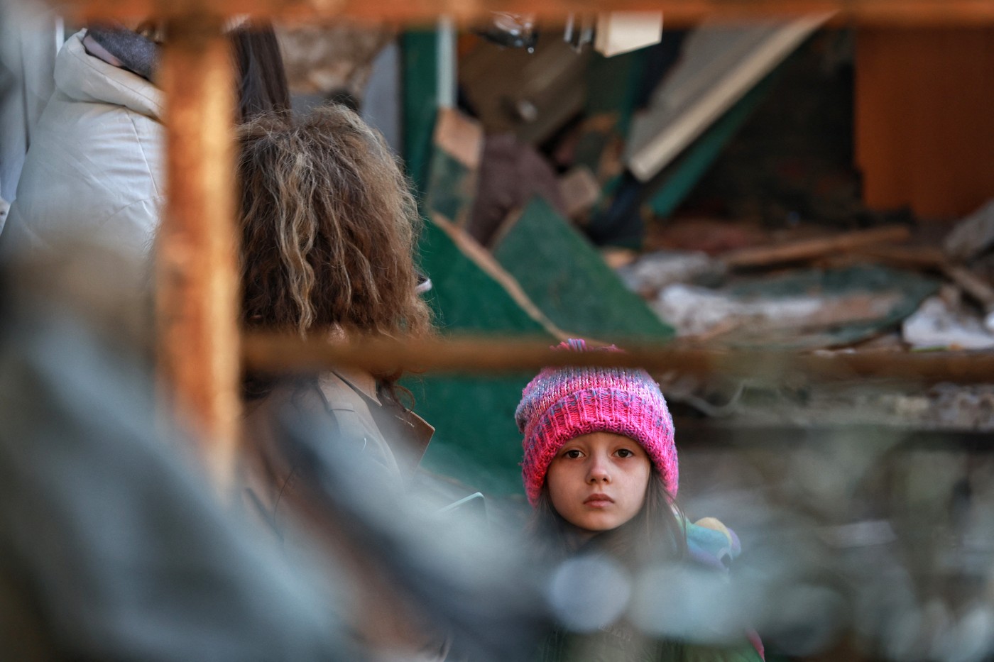 „Poate Europa adopta o mentalitate de război?” Un scriitor ucrainean explică ce înseamnă să fii pregătit pentru orice scenariu
