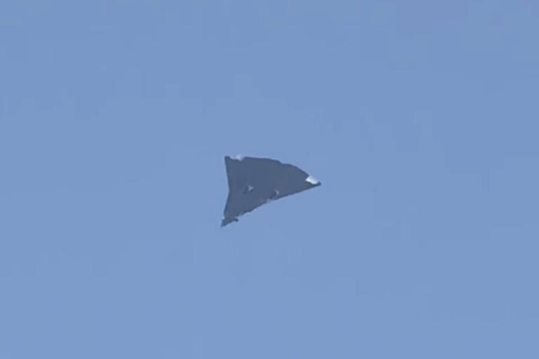 Imagini virale cu avioanele futuriste ale Chinei: „Pare intenționat că Armata chineză a vrut să vedem această aeronavă”