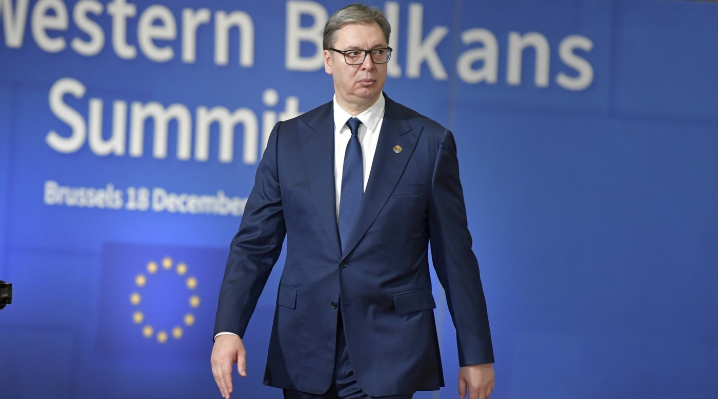 Vucic spune că nu va ceda în fața protestelor izbucnite după prăbușirea acoperișului gării de la Novi Sad: „Nu-mi pasă deloc”