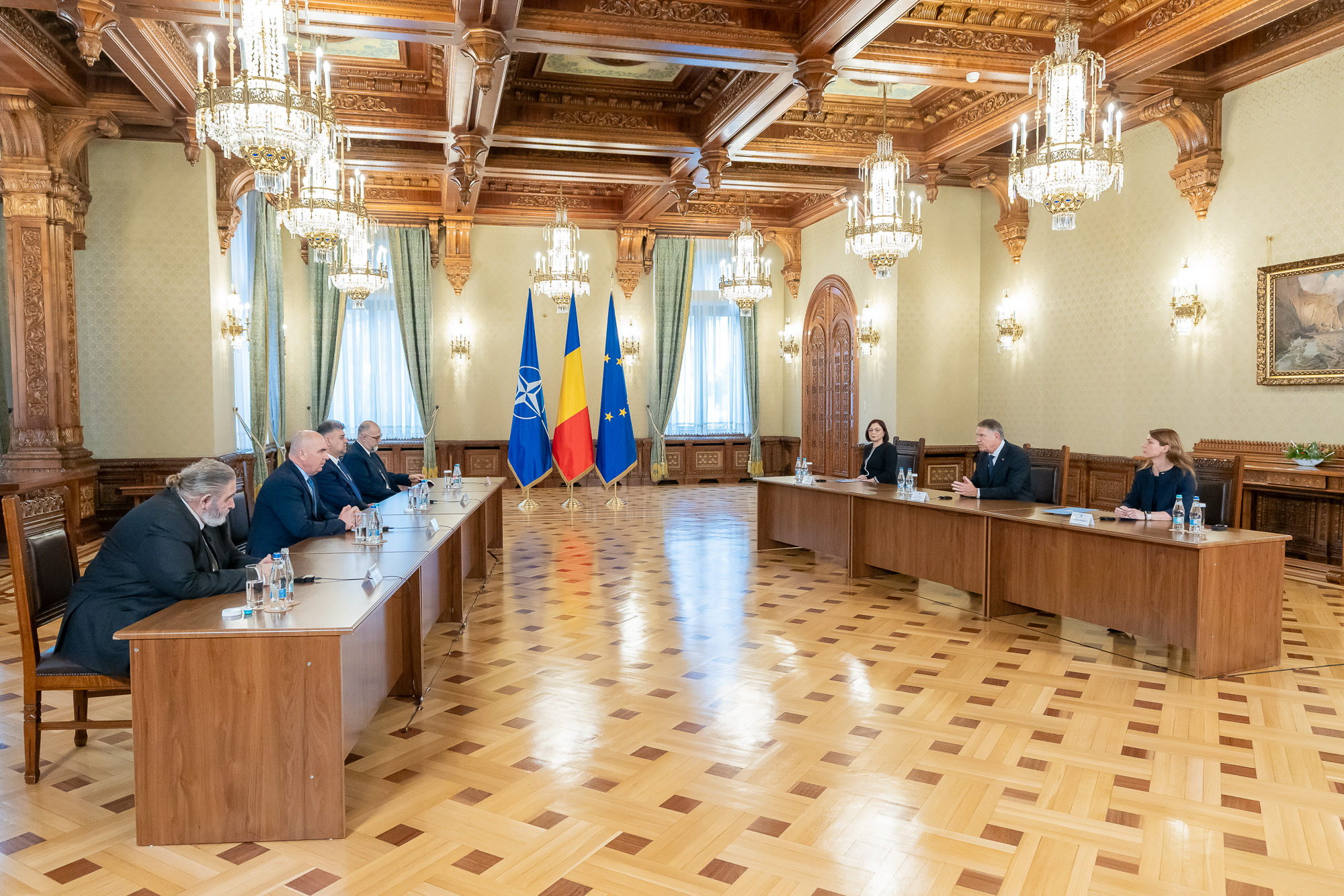 Consultări la Palatul Cotroceni. Coaliția a stat sub 20 de minute. Partidele extremiste AUR, POT și SOS au refuzat să meargă