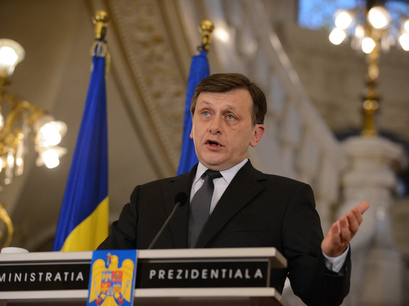 Politologul Ioan Stanomir, despre candidatura lui Crin Antonescu: Este un politician USL-ist. Problema este dublă
