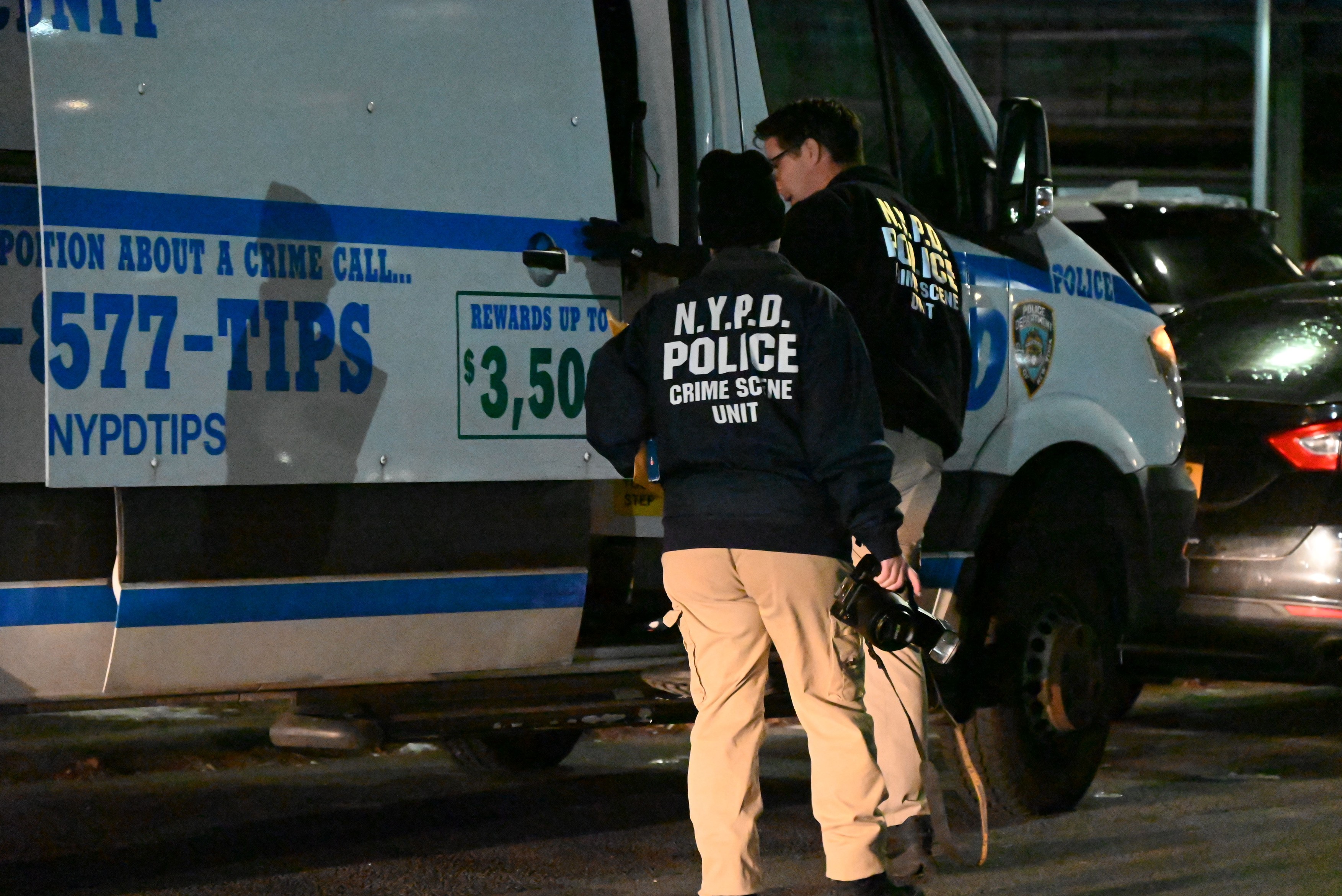 Crimă înfiorătoare la metroul din New York. Un bărbat i-a dat foc unei femei care dormea