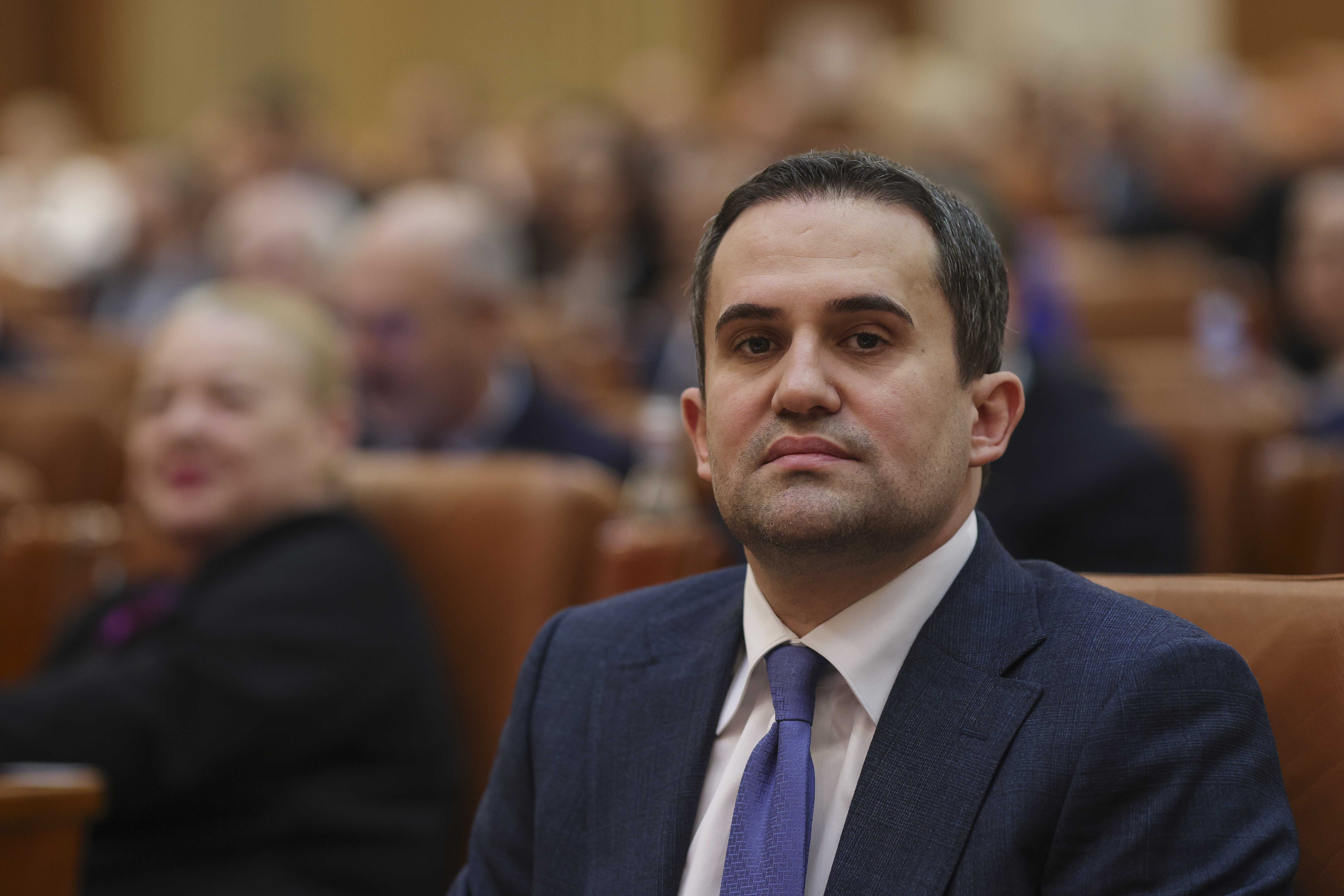 Încă un ministru din Guvernul Bolojan a dat șpagă în trecut. Cazul lui Ciprian Șerban de la Transporturi