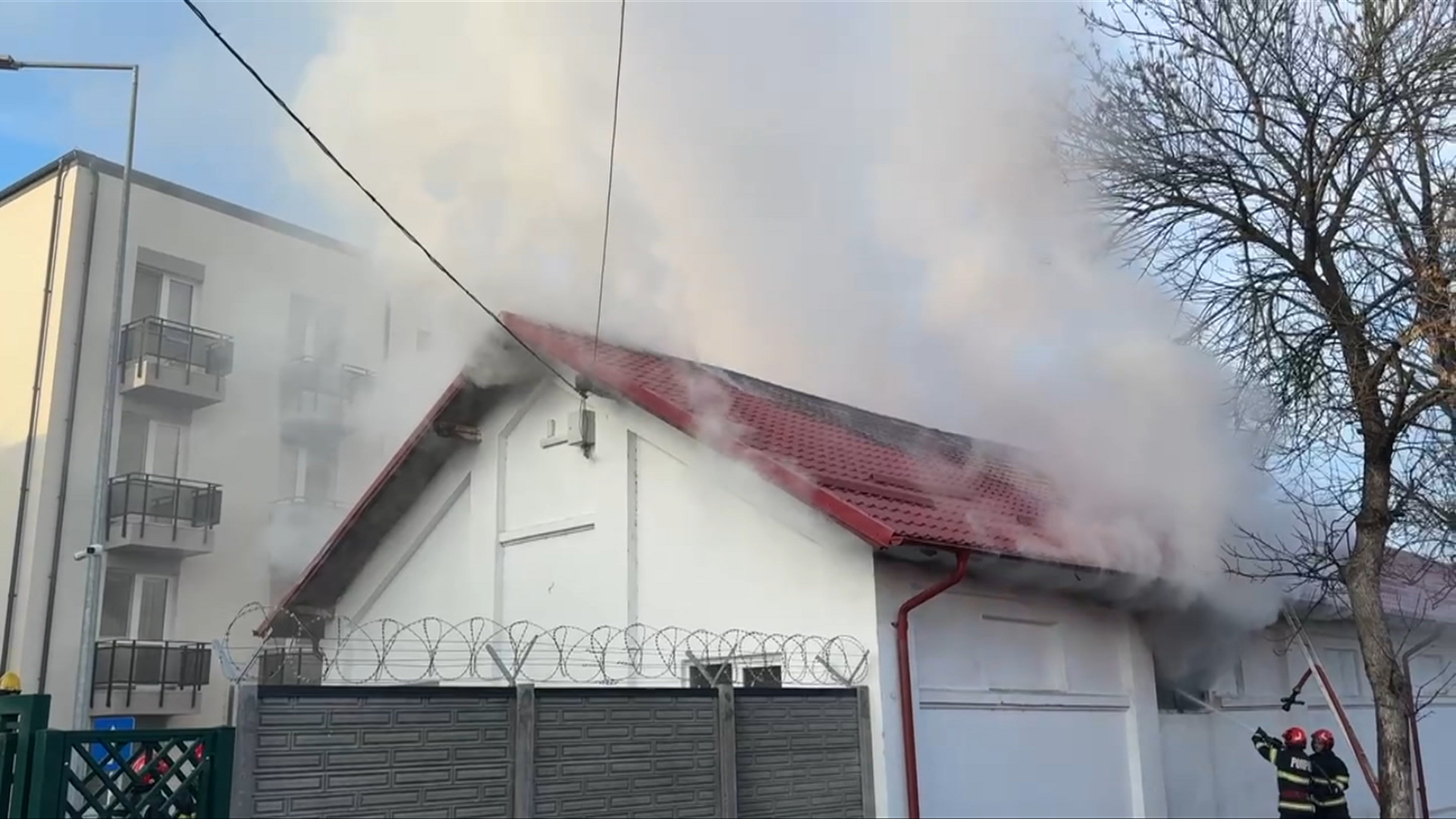 Incendiu izbucnit la magazia Liceului Tudor Vladimirescu din Craiova