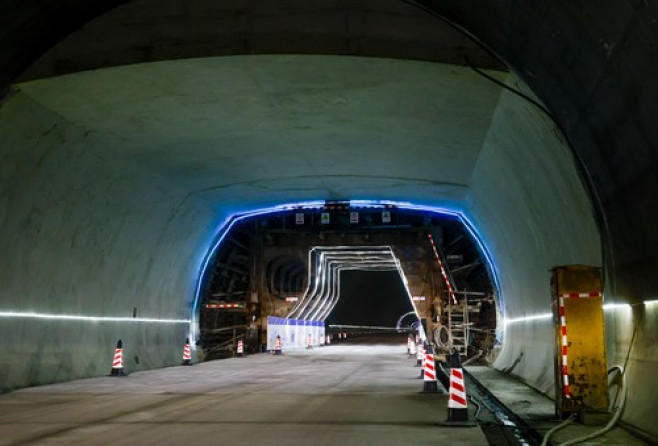 FOCUS | China's Xinjiang completes world's longest expressway tunnel through challenging mountains