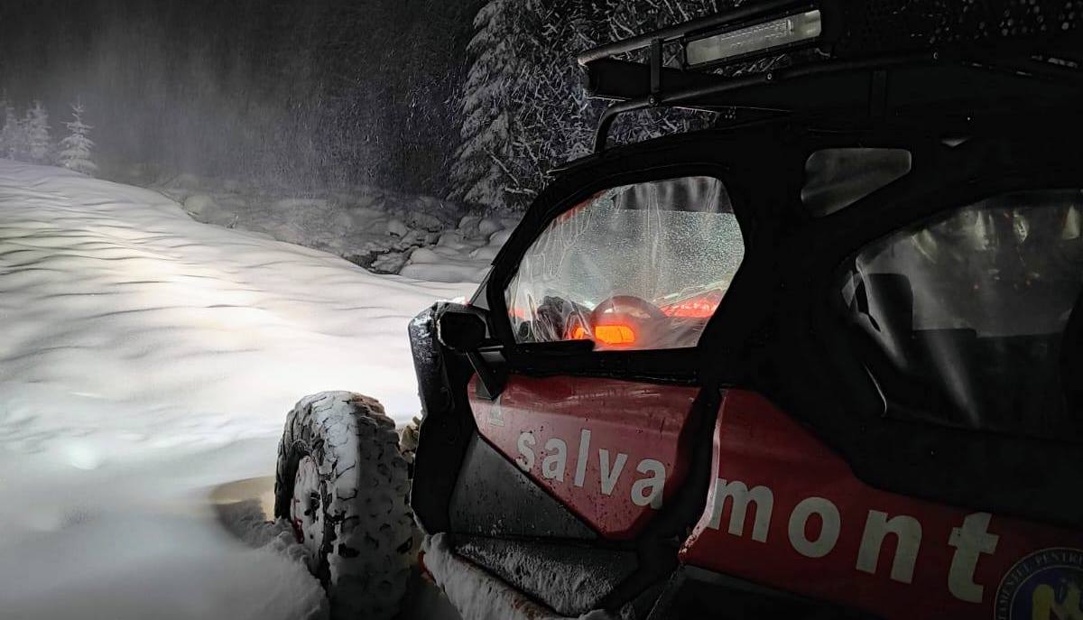 Salvamontiștii maramureșeni au recuperat cinci ucraineni aflați de 11 zile pe munte