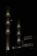 Crescent Moon and Venus illuminate Ankara's night sky